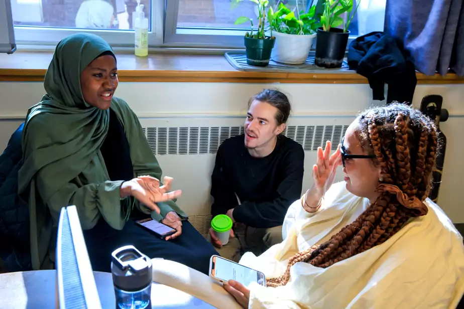 LaPress Article Cover